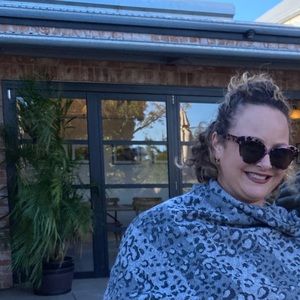 Meet your Posher, Leah